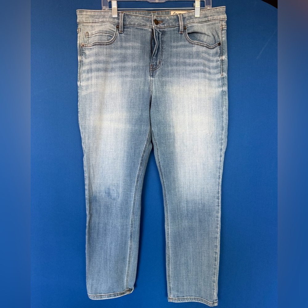 Cosmic Blue Love Light Wash Jeans - Blue Fade